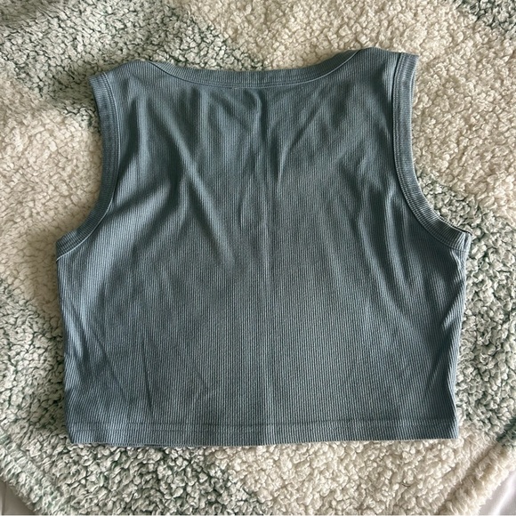 Blue Cropped Tank - Picture 4 of 4